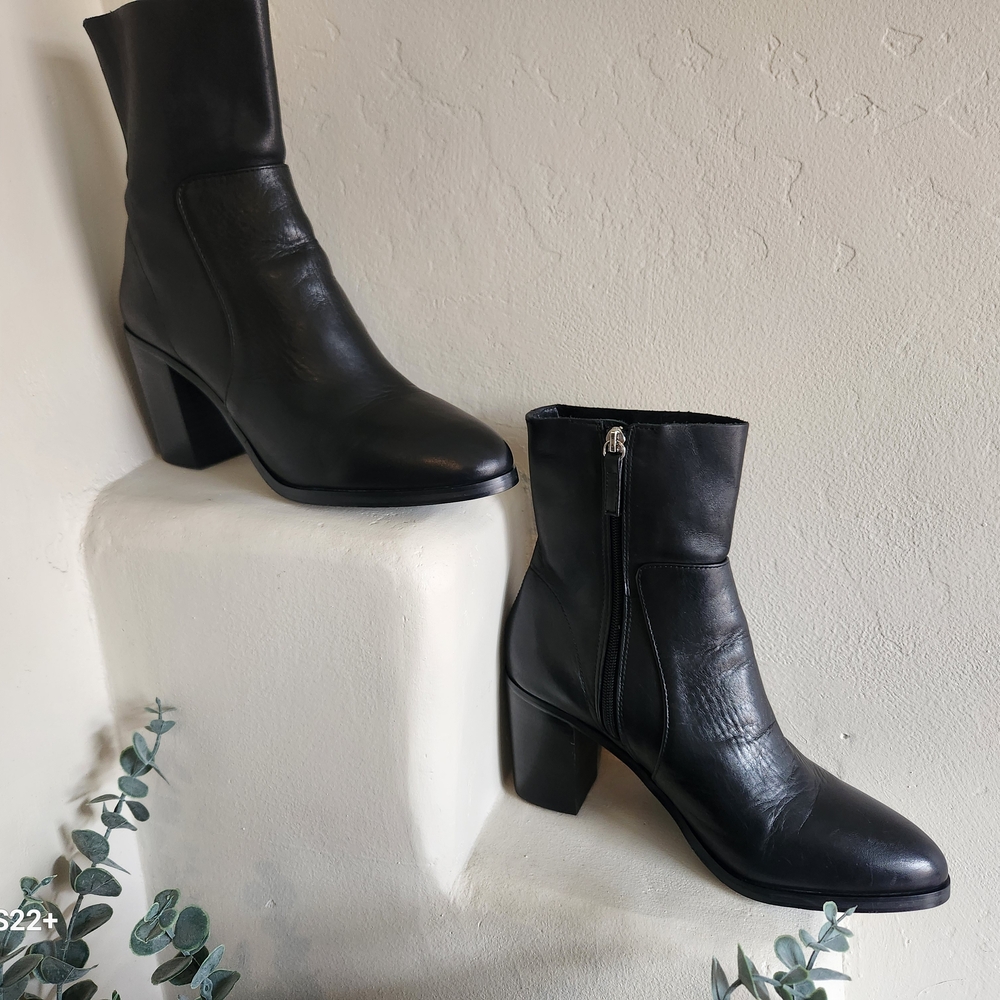 Steve Madden Black Heeled Boots SKU X07 - Picture 10 of 10